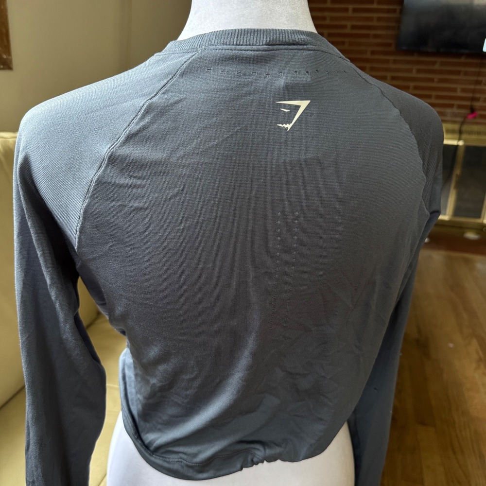 Gymshark Breeze Lightweight Seamless Long Sleeve Crop Top Grey XS - Picture 2 of 9